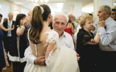 Le foto ai parenti degli sposi