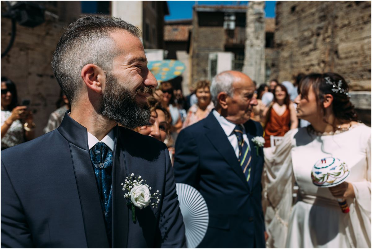 Momento della cerimonia di matrimonio tra i templi della Sibilla a Tivoli