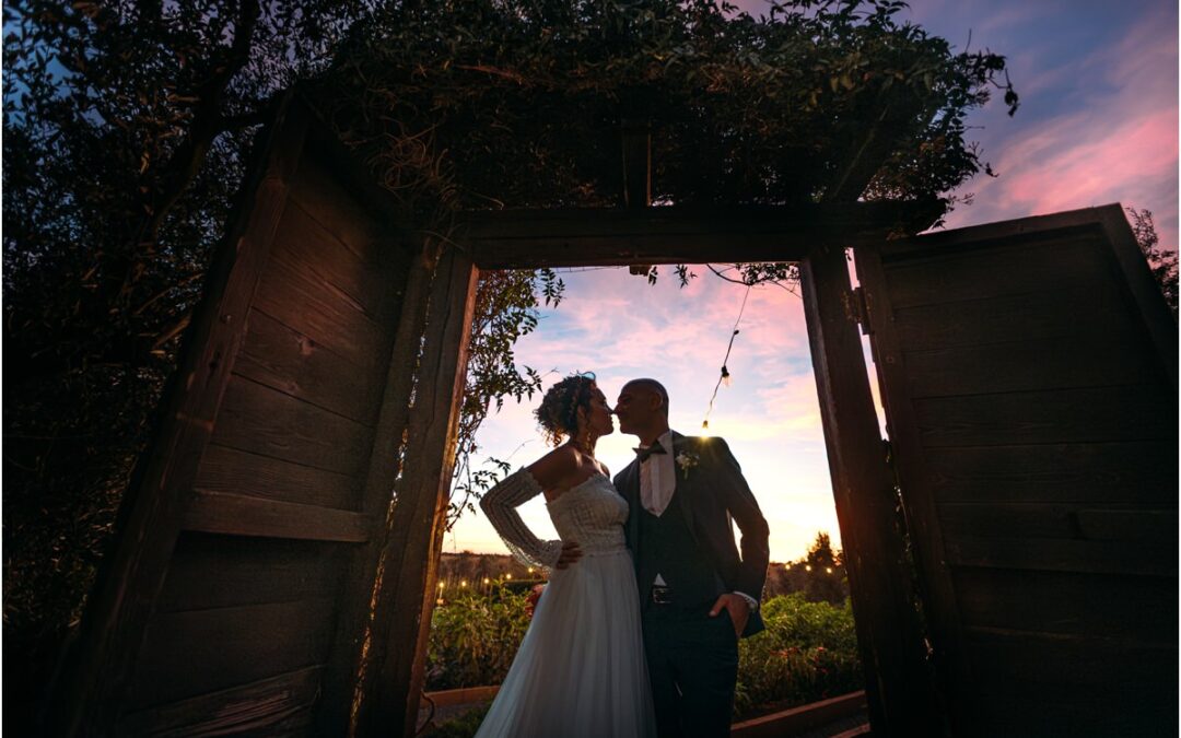 Cerimonia di matrimonio nel pomeriggio con luce naturale
