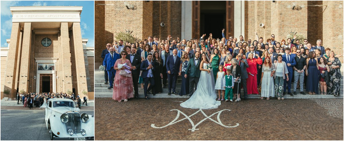 Tutti insieme Foto di gruppo con tutti gli ospiti sul sagrato della basilica della Montagnola e l'auto d'epoca davanti alla facciata