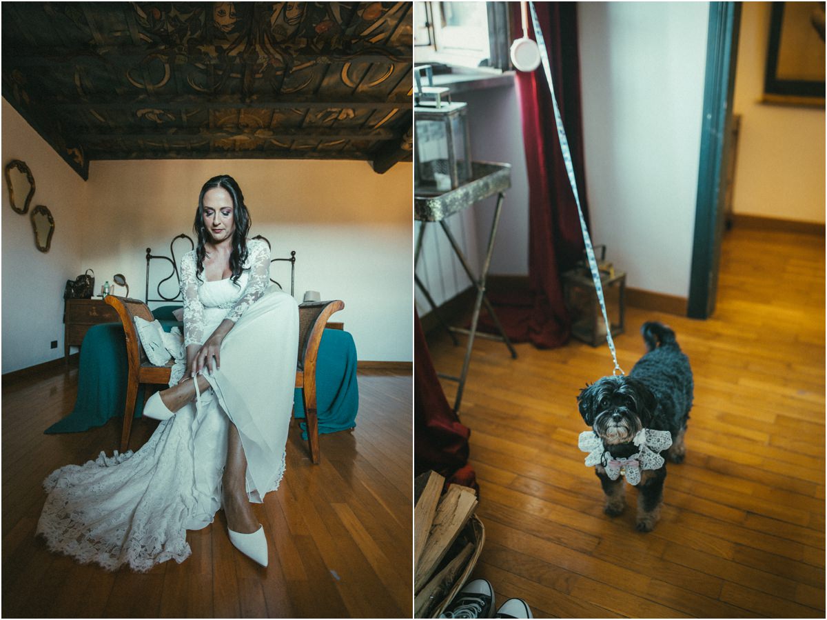 La sposa e il cagnolino Cinzia seduta con l'abito e il cagnolino che entra nella stanza