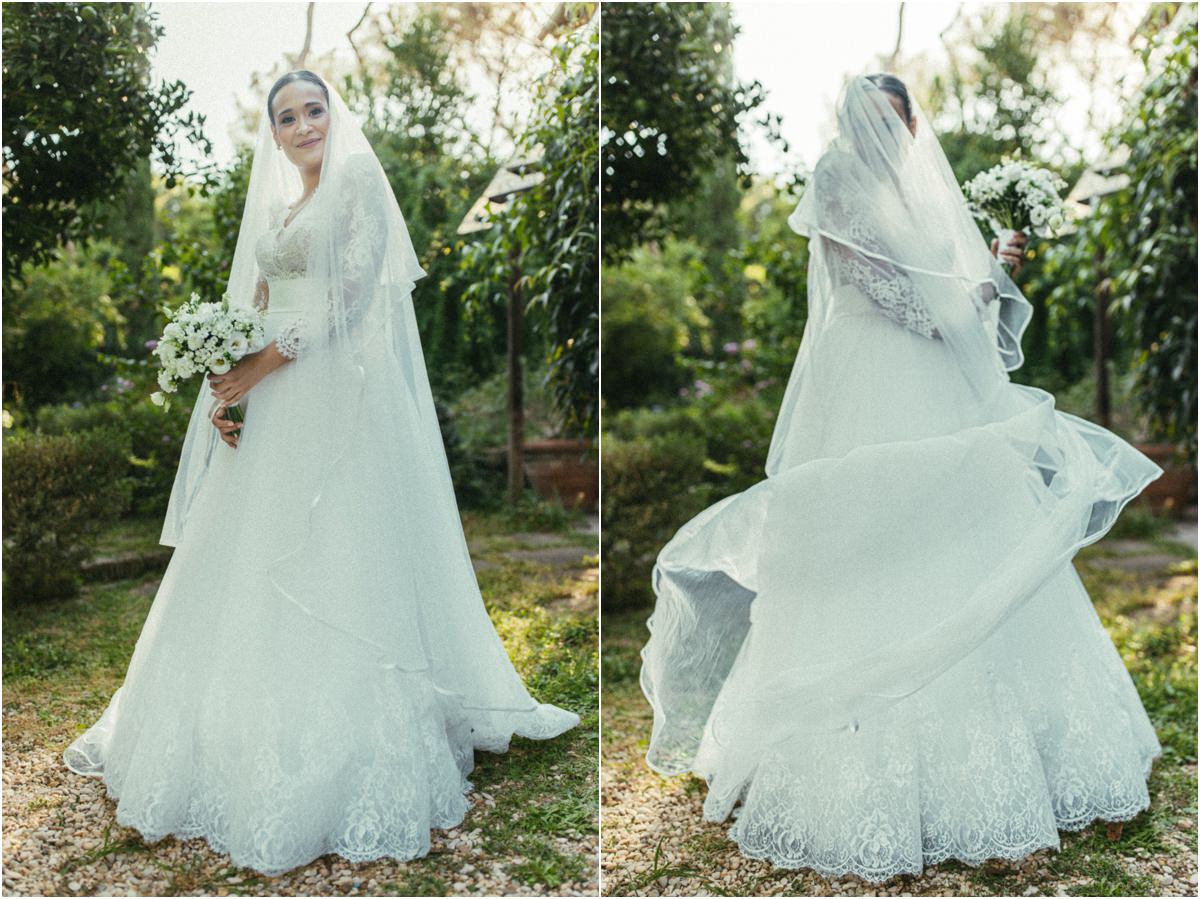 Ritratto sposa con velo Ritratto della sposa Alice con il velo nel parco di Villa Parco Iris